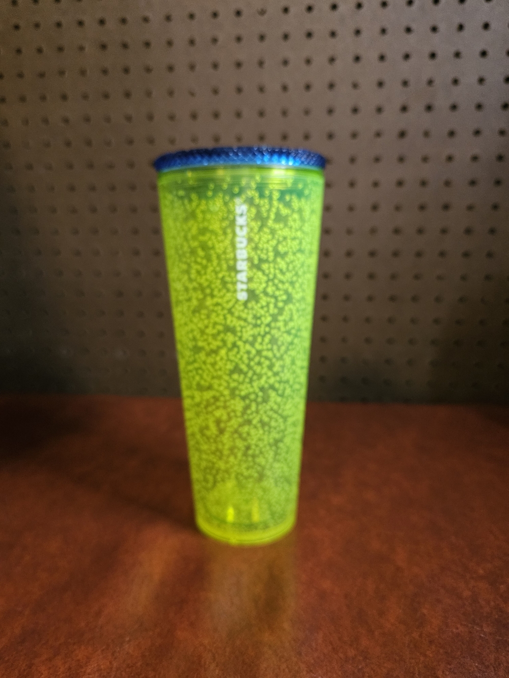 2020 Starbucks Neon Lime Green Bubble Seed Venti Tumbler Travel Cup 24 fl oz